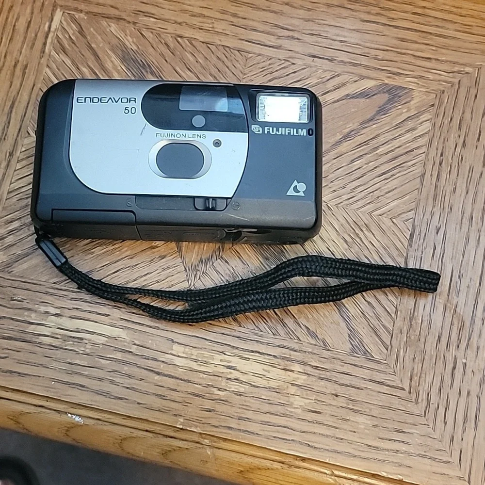 Fugifilm. Endeavor 50. Vintage 35 mm film cartridge camera.